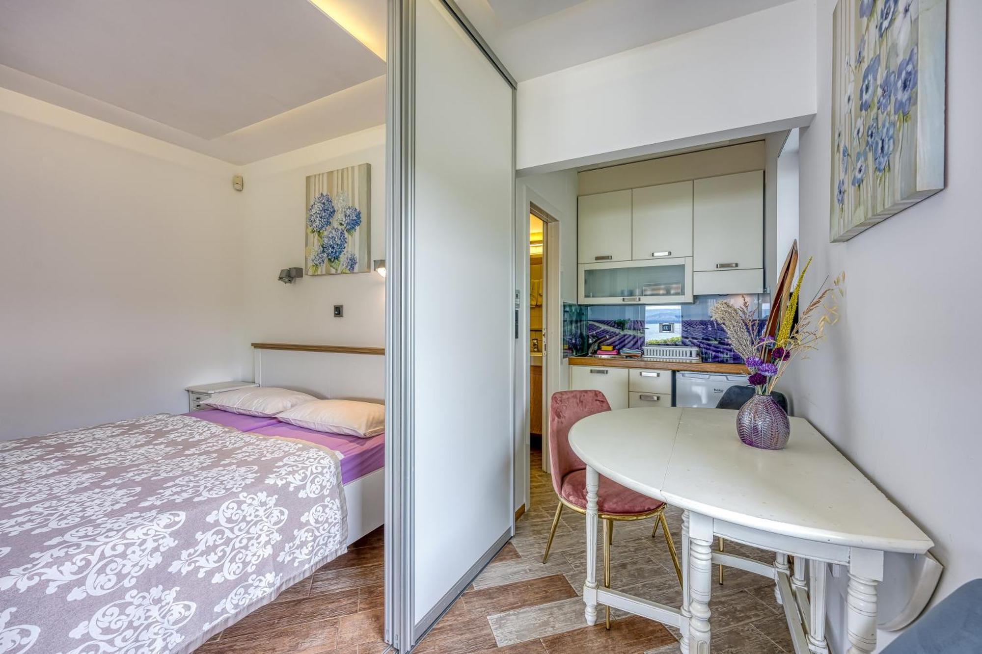 Debeli Rtic Apartments - Happy Rentals アンカラン エクステリア 写真